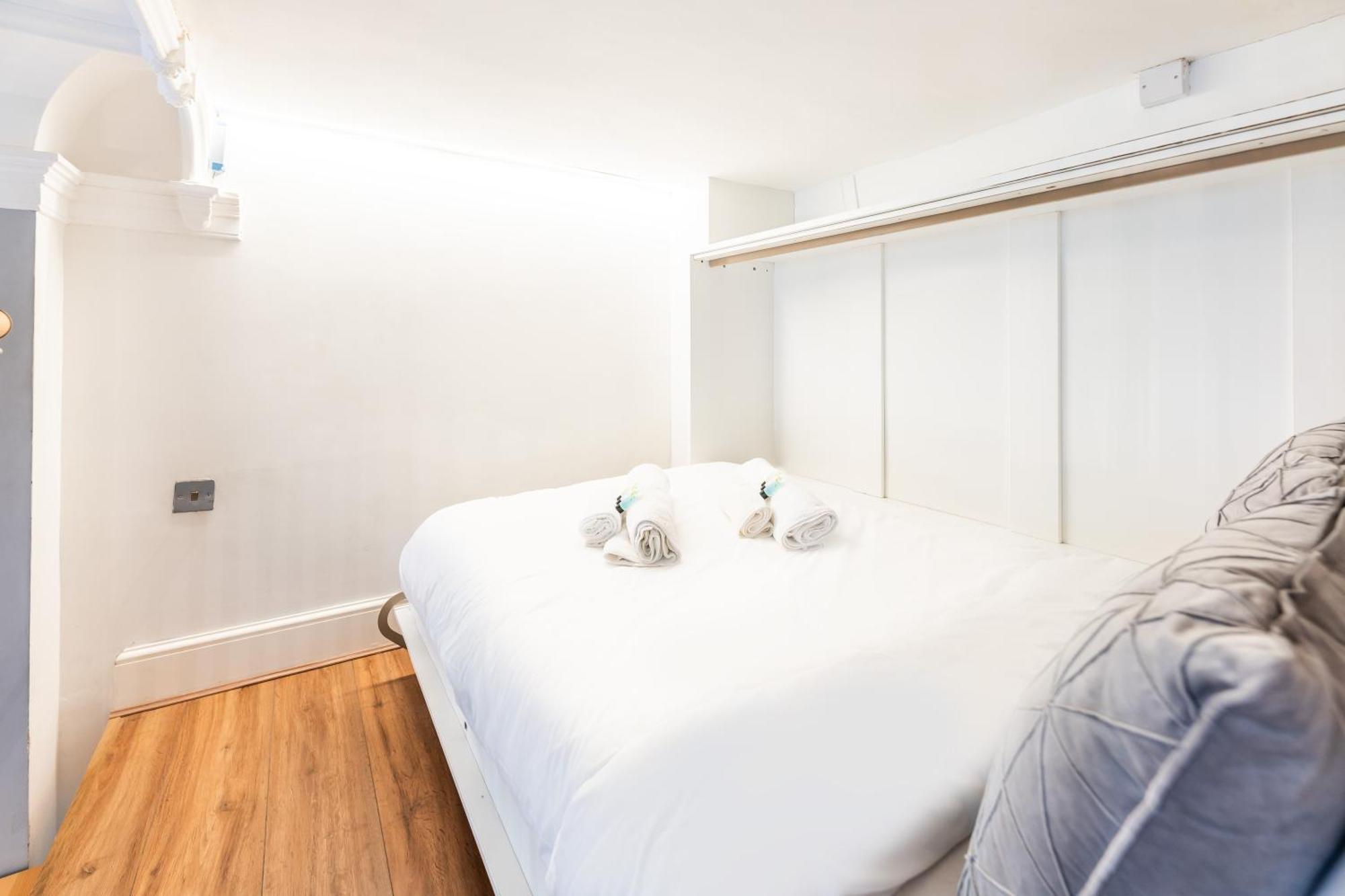Luxury One Bedroom Flat In Westbourne Terrace London Exterior photo